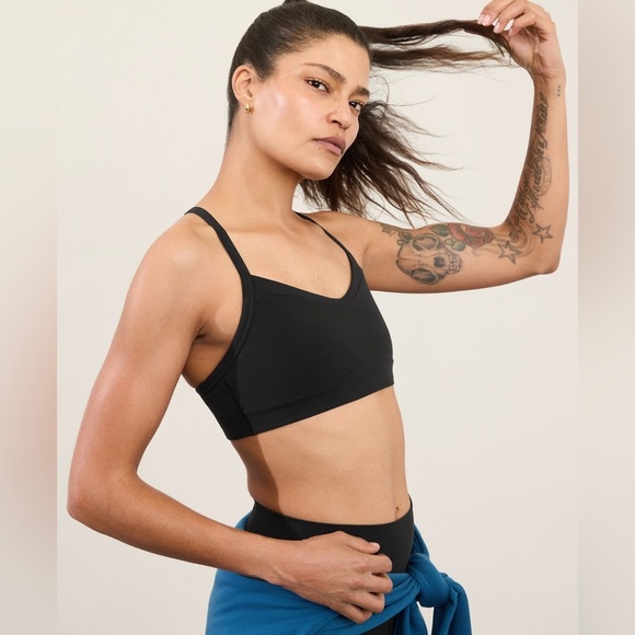 NWT Athleta Vital Black Bra Size XS (best for A-C Cups) - Picture 5 of 8